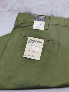 St Johns Bay Retro Chino Flat Front Mens 44 Twill Shorts Avocado Green NEW NWT C